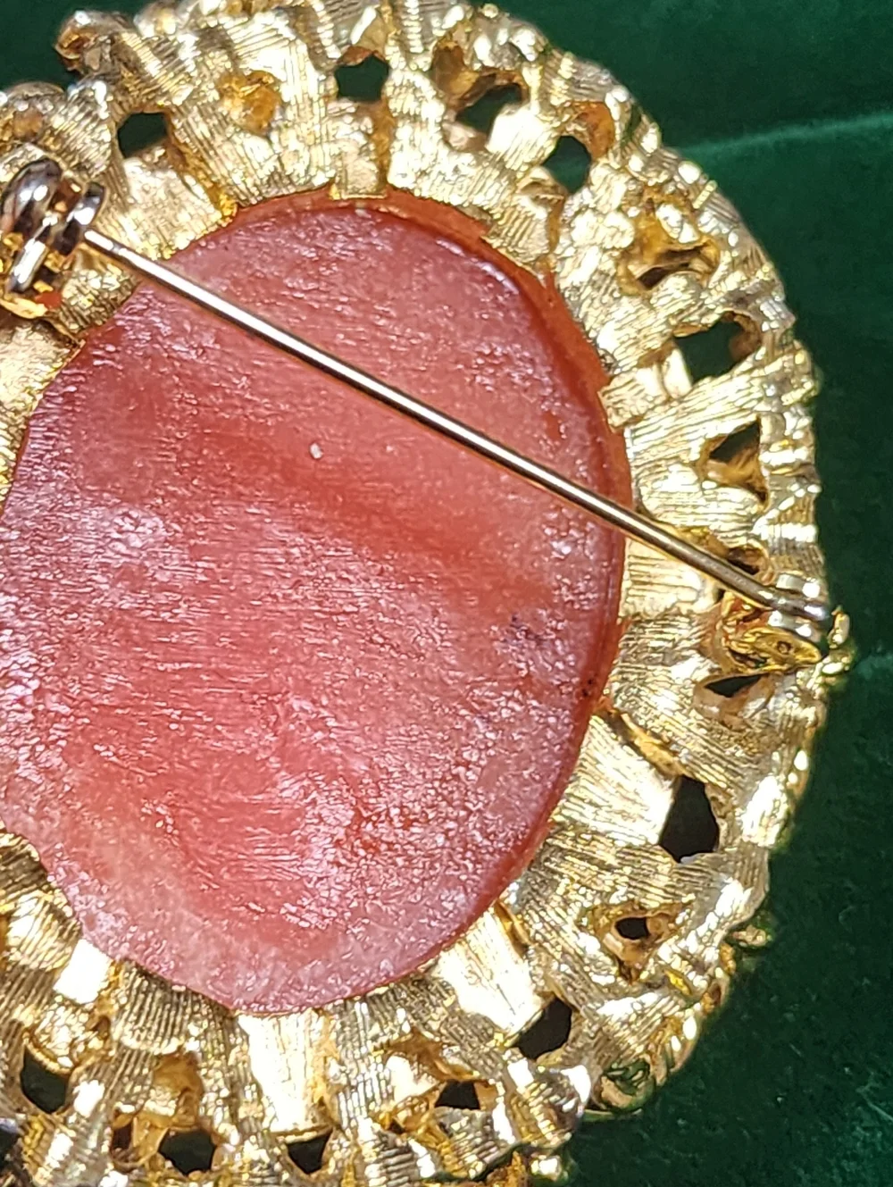 Vintage 1980s Cameo Brooch Gold Tone Filigree Rhinestone Frame Classic Lady